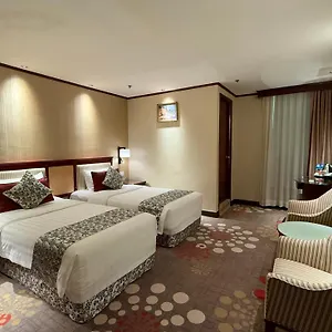 3* ホテル マスターズ